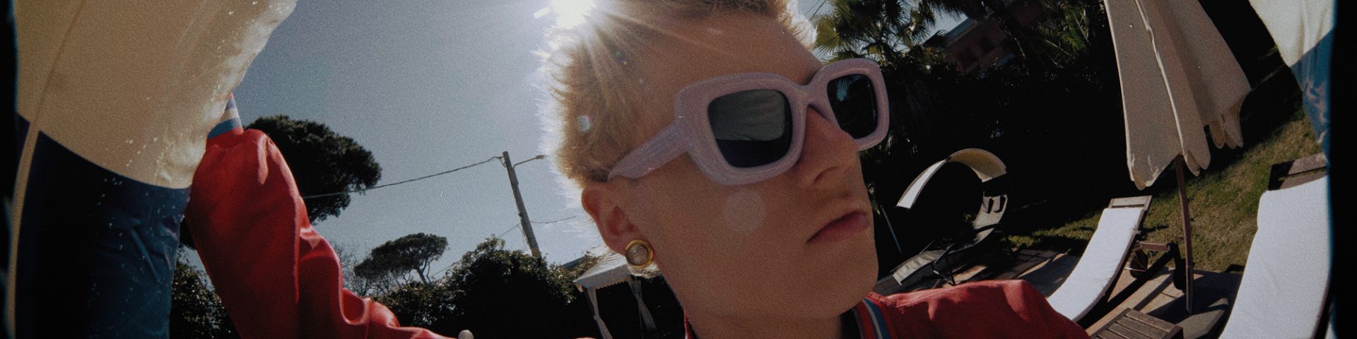 komono_v2_16x9_final.00_00_05_07.still007