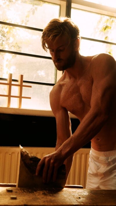 hunq_1-5_4k.00_00_51_03.still011