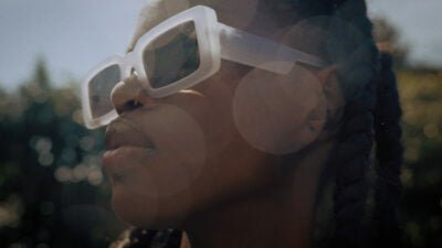 komono_v2_16x9_final.00_00_10_18.still012